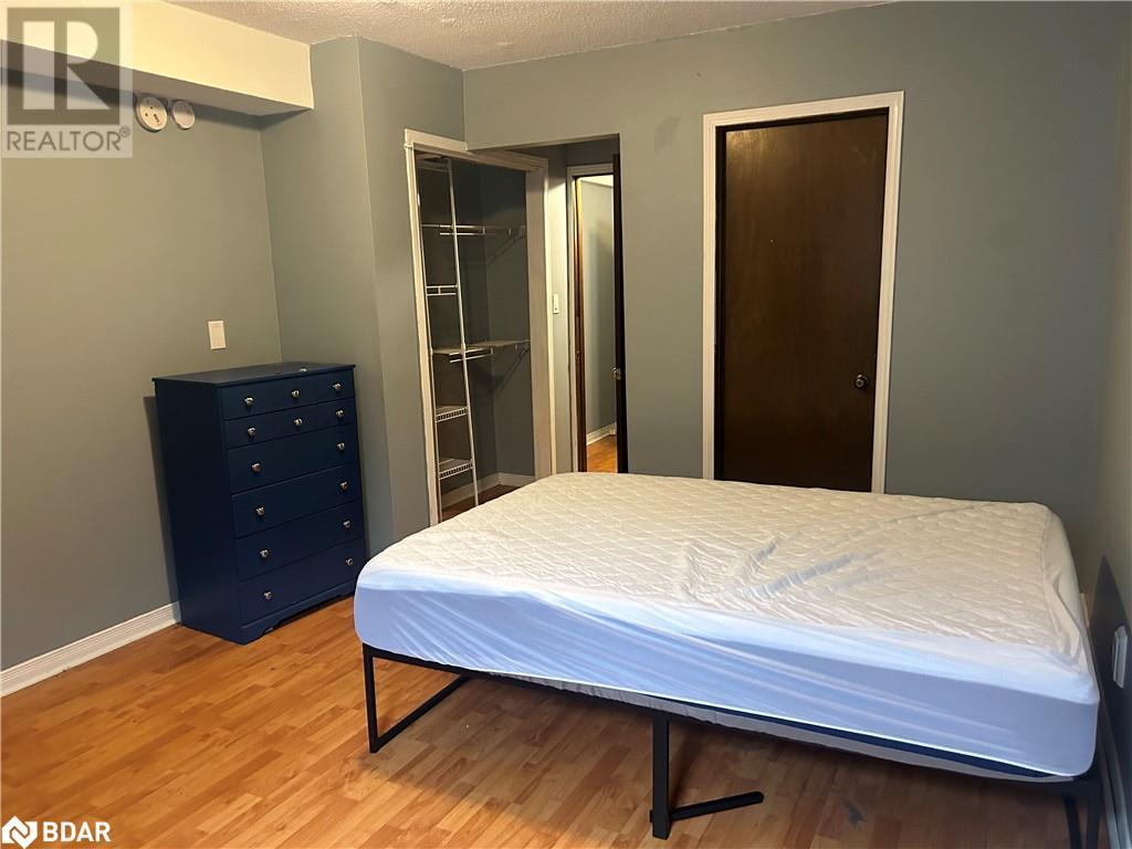 3 Baxter Crescent Unit# Bedroom 5, Thorold, Ontario  L2V 4S1 - Photo 3 - 40555809