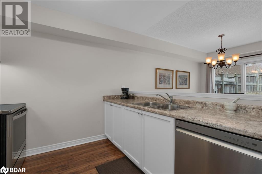 430 Mapleview Drive E Unit# 30, Barrie, Ontario  L4N 0R9 - Photo 10 - 40577544