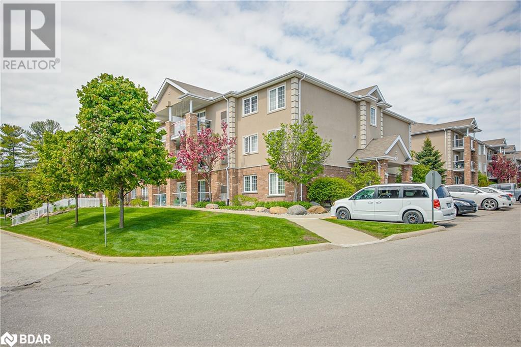 43 Coulter Street Unit# 11, Barrie, Ontario  L4N 6L9 - Photo 3 - 40587175