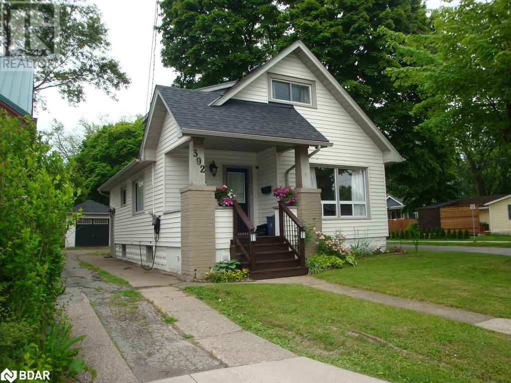 392 Niagara Street, Welland, Ontario  L3C 1L2 - Photo 1 - 40619396