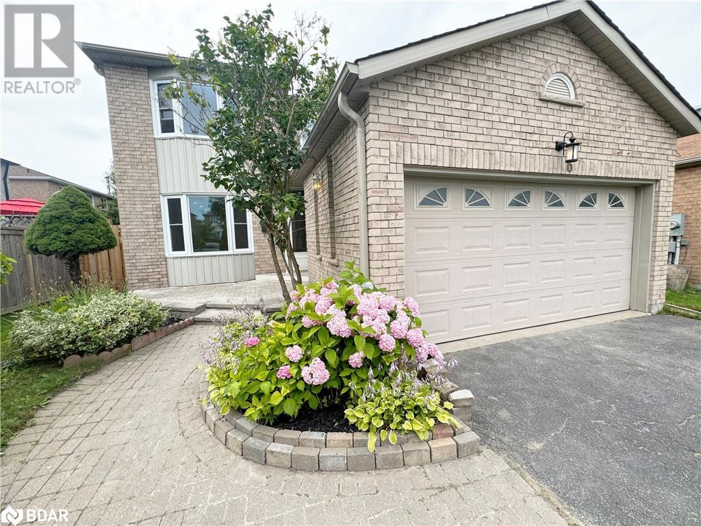 6 Carruthers Crescent, Barrie, Ontario  L4M 6A5 - Photo 2 - 40625102