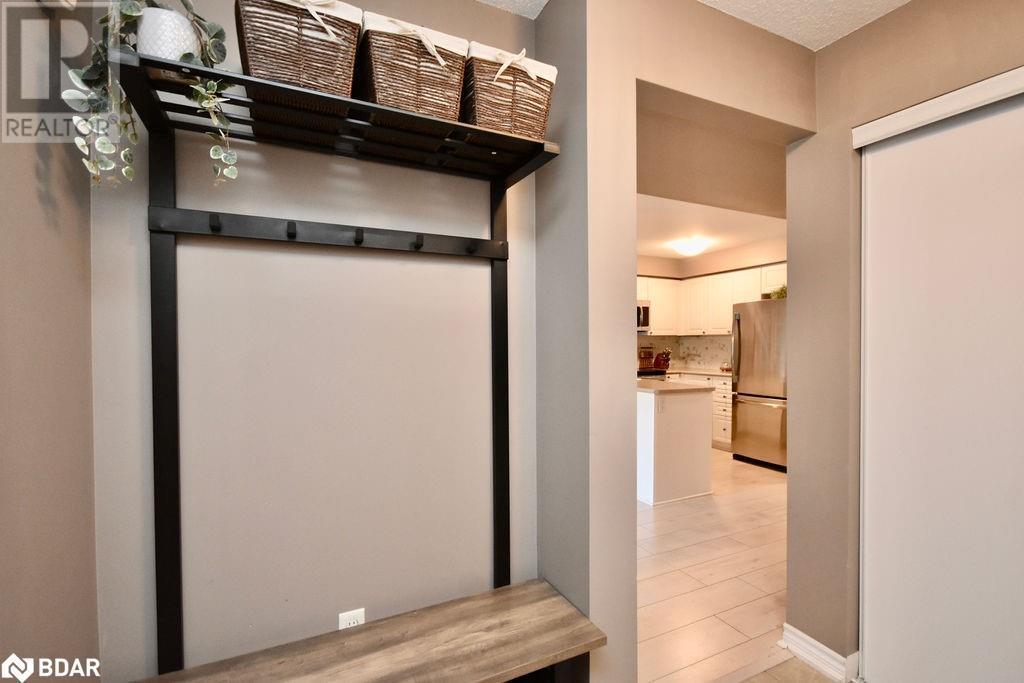 53 Ferndale Drive S Unit# 11, Barrie, Ontario  L4N 5W9 - Photo 7 - 40651405