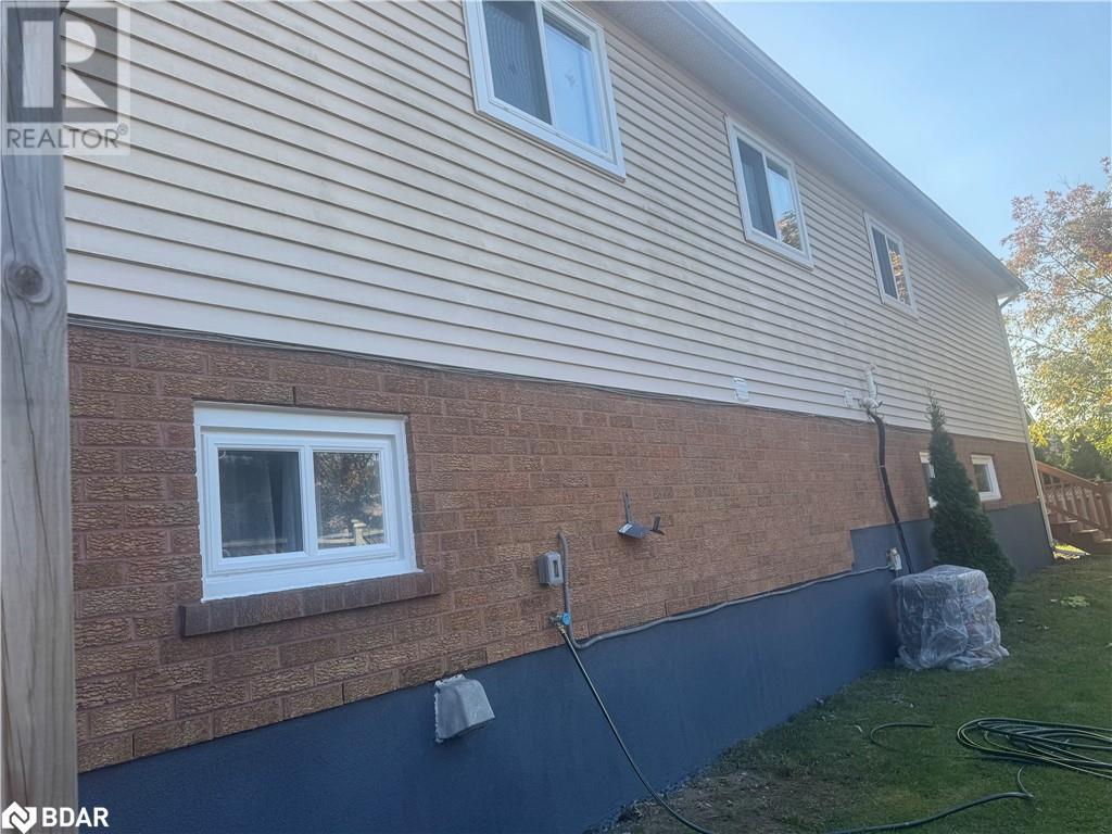 48 Porritt Street Unit# Upper, Barrie, Ontario  L4N 6Y3 - Photo 34 - 40658696