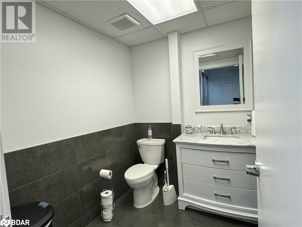 57 Collier Street Unit# 1, Barrie, Ontario  L4M 1G7 - Photo 22 - 40666296