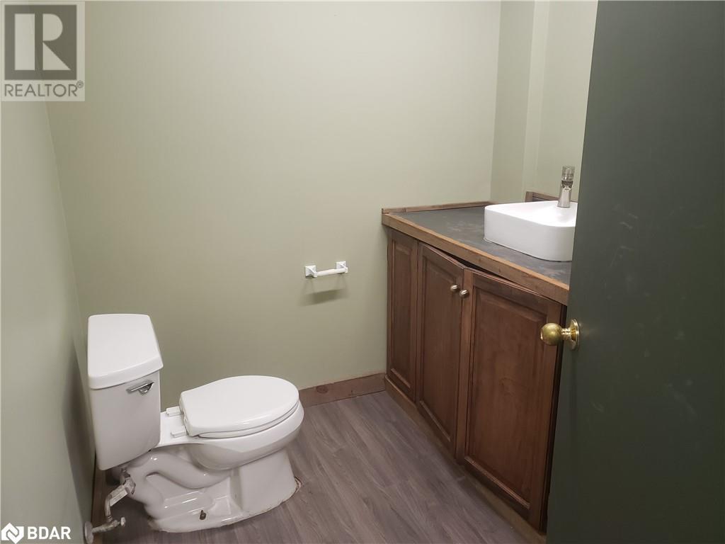 230 Innisfil Street Unit# 3, Barrie, Ontario  L4N 3E8 - Photo 5 - 40666416