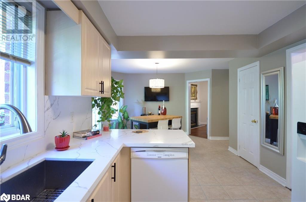 140 Country Lane Unit# Upper, Barrie, Ontario  L4N 0N1 - Photo 11 - 40672557