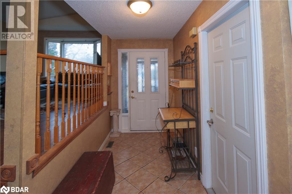 17 Mcconkey Place, Barrie, Ontario  L4N 6H1 - Photo 3 - 40678568